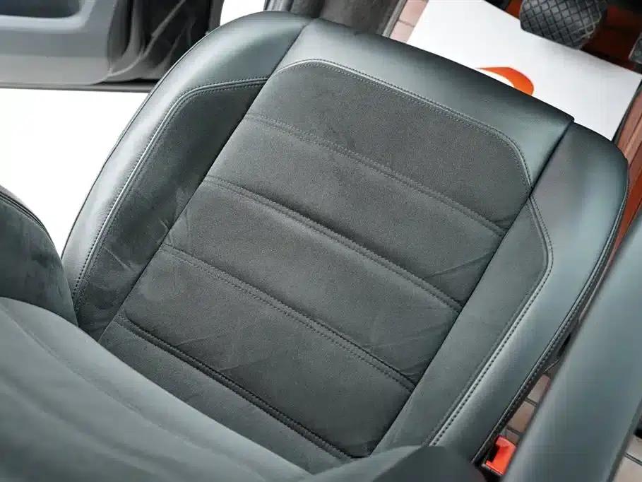 Multivan 2018 2.0TSI 2WD Luxury 7-Seater — миниатюра 16