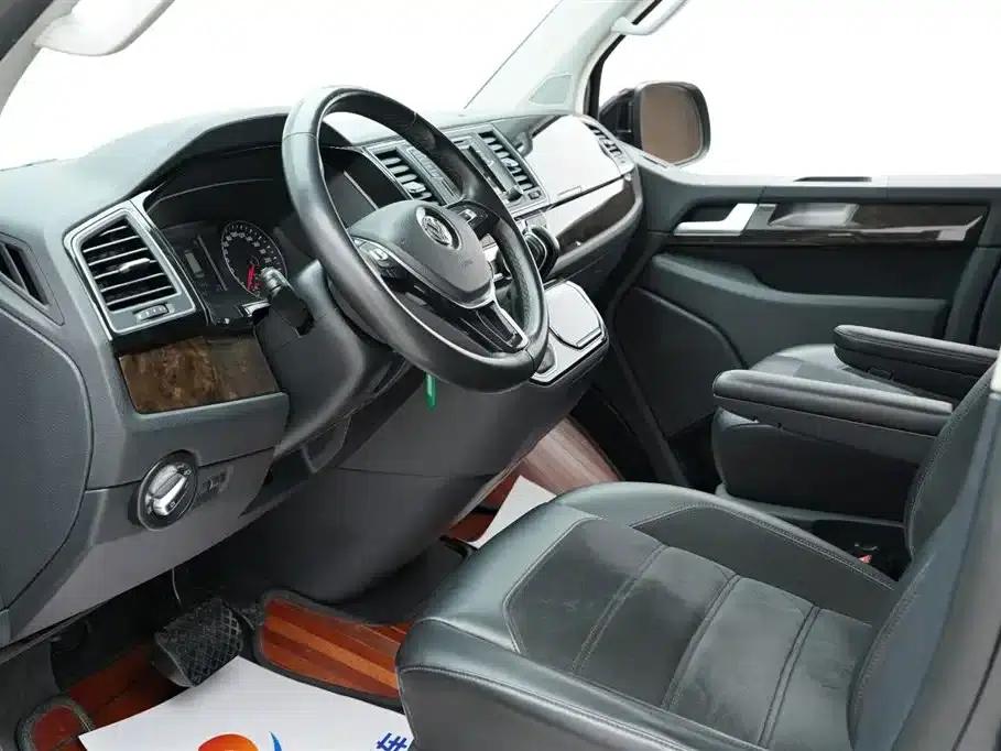 Multivan 2018 2.0TSI 2WD Luxury 7-Seater — миниатюра 5