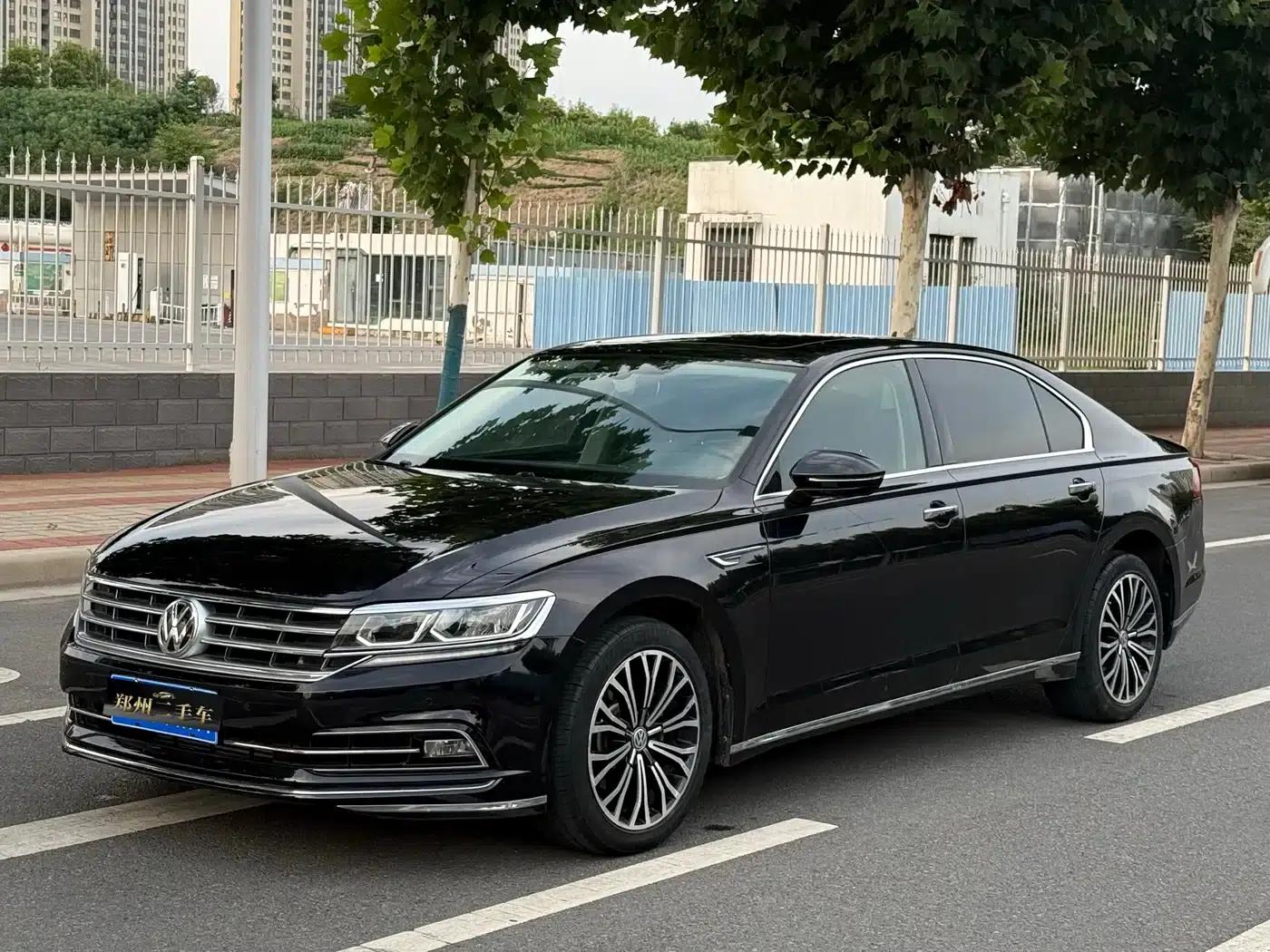 Phideon 2018 Facelift 380TSI 2WD Business Edition — миниатюра 1