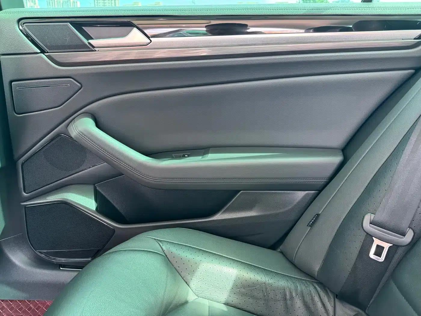 Phideon 2018 Facelift 380TSI 2WD Business Edition — миниатюра 17