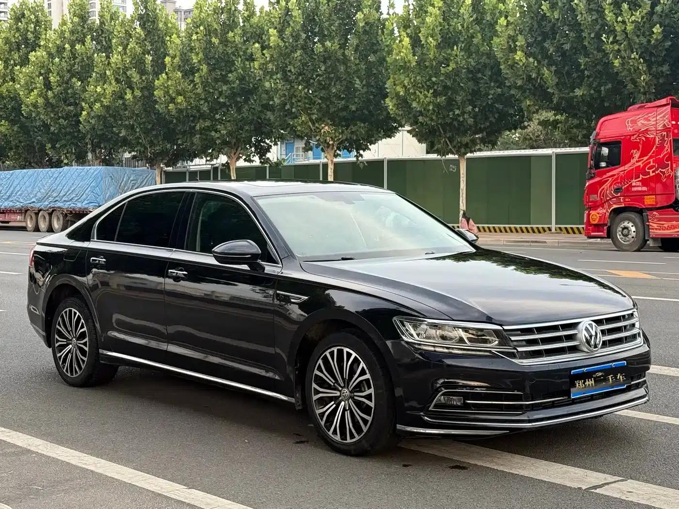 Phideon 2018 Facelift 380TSI 2WD Business Edition — миниатюра 3
