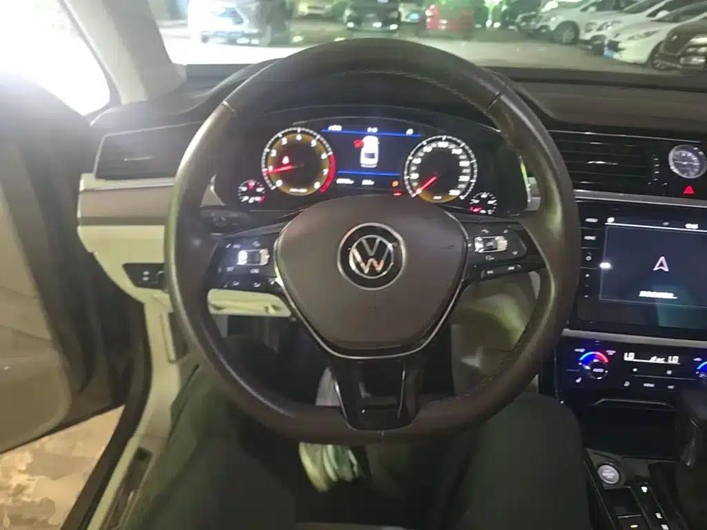 Phideon 2021 380TSI Luxury Edition — миниатюра 11