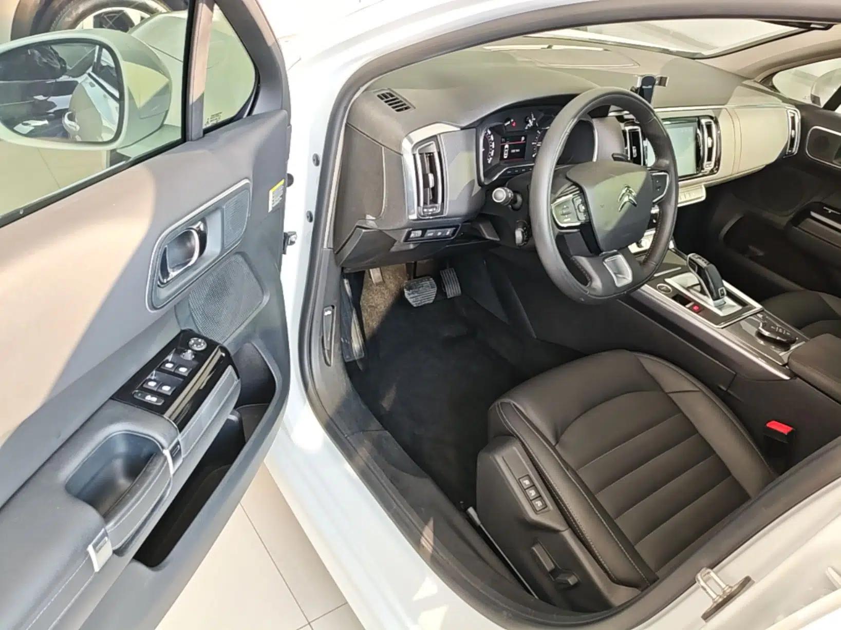 Citroen C6 2021 400THP Comfort Edition — миниатюра 18