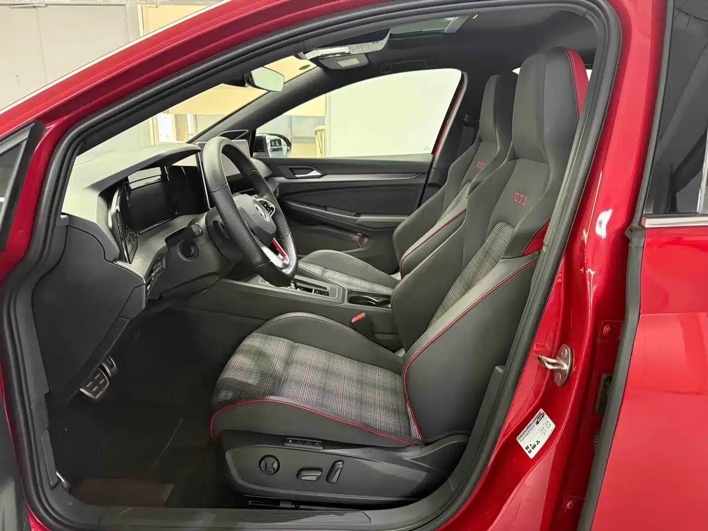 2023 Golf GTI 380TSI DSG GTI — миниатюра 5