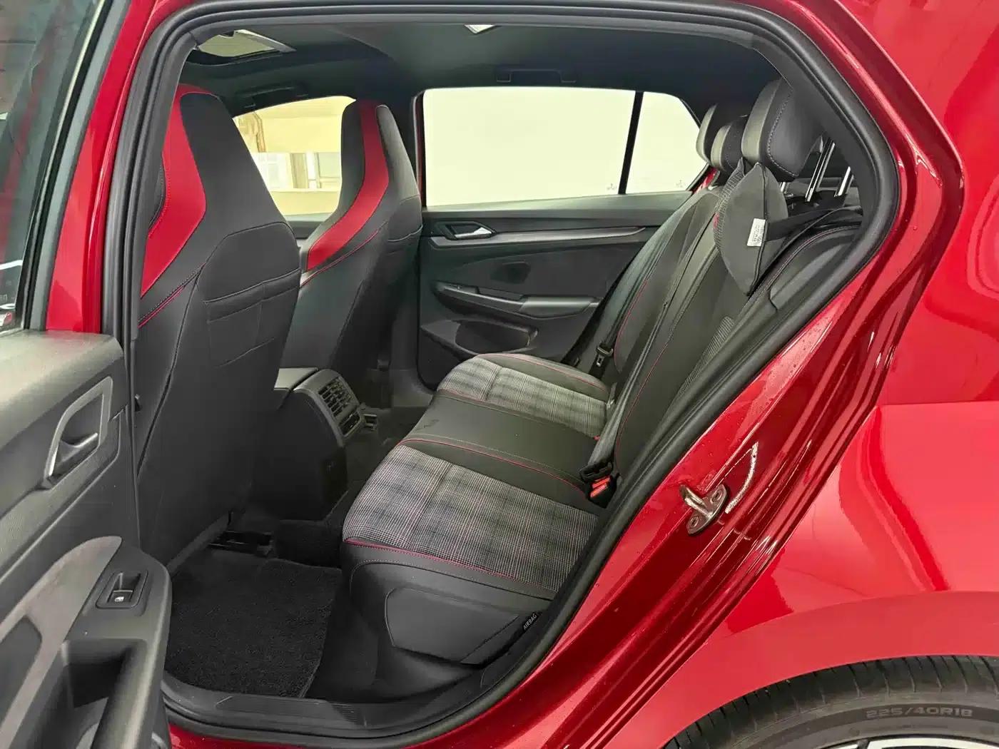 2023 Golf GTI 380TSI DSG GTI — миниатюра 6