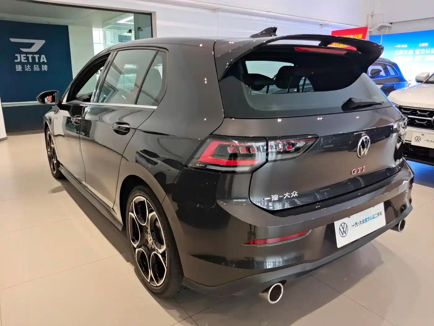 2025 Golf GTI 380TSI DSG GTI — миниатюра 3
