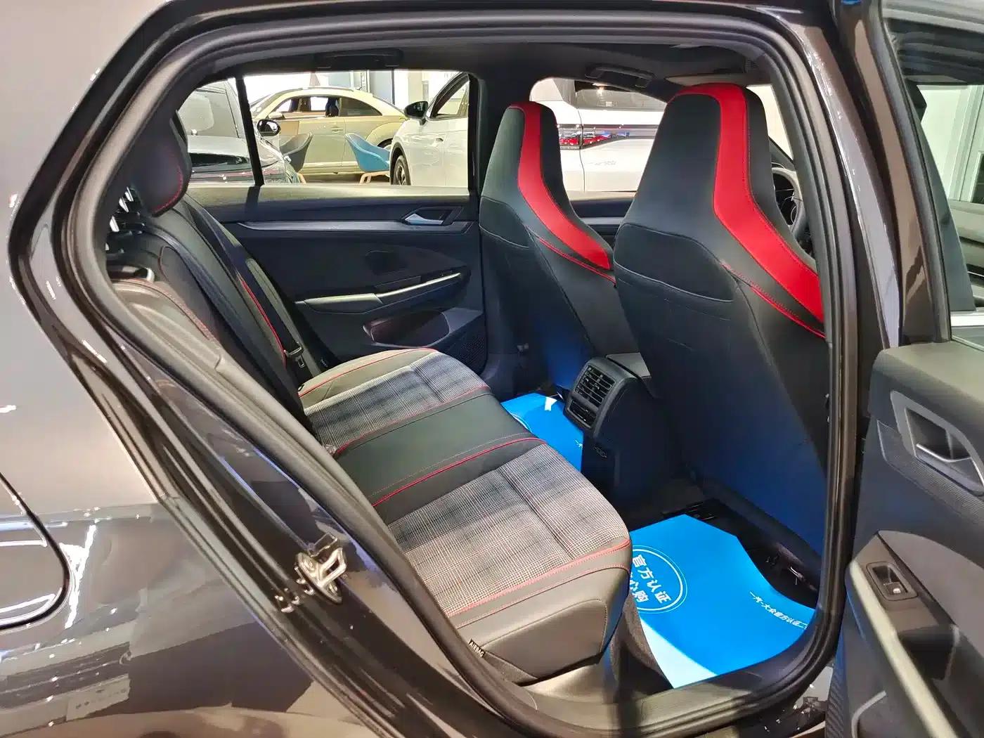 2025 Golf GTI 380TSI DSG GTI — миниатюра 9