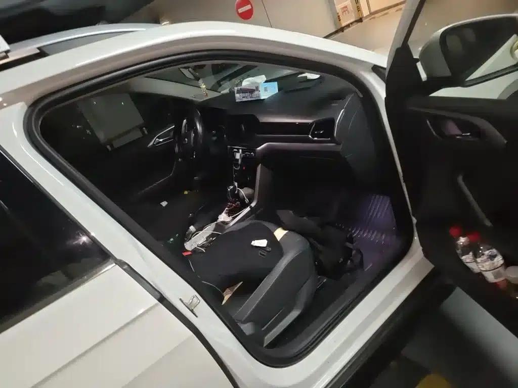 2019 Volkswagen T-Cross 280TSI DSG Luxury Edition — миниатюра 20