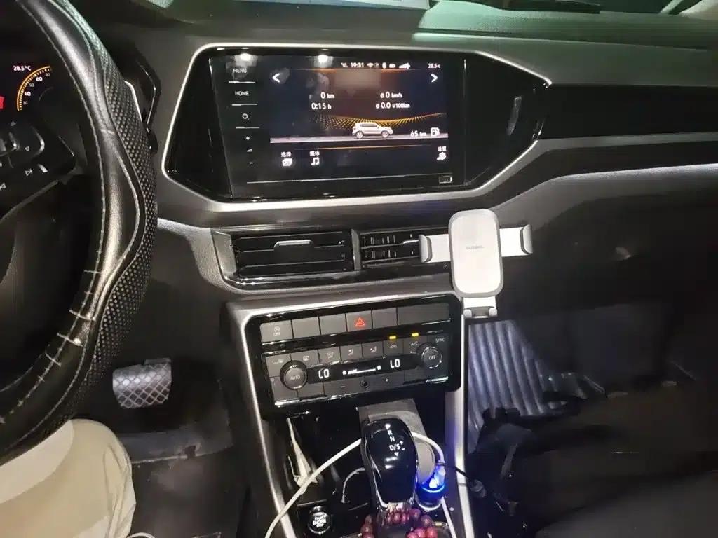 2019 Volkswagen T-Cross 280TSI DSG Luxury Edition — миниатюра 6