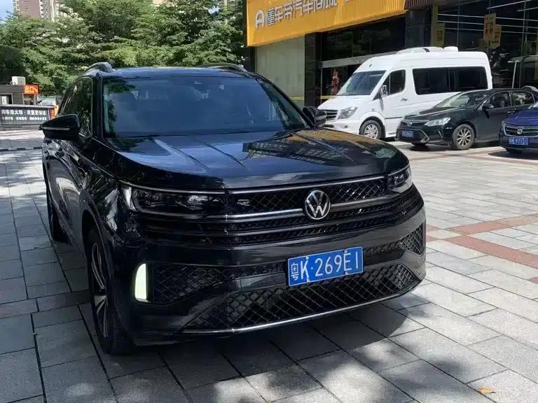 2024 Range Rover 380TSI AWD R-Line Cruiser - Special Edition — миниатюра 3
