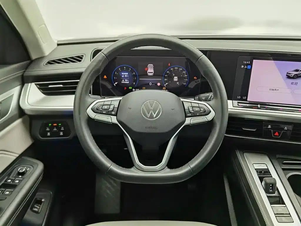 2023 Range Rover 330TSI Luxury Cruiser Edition — миниатюра 11