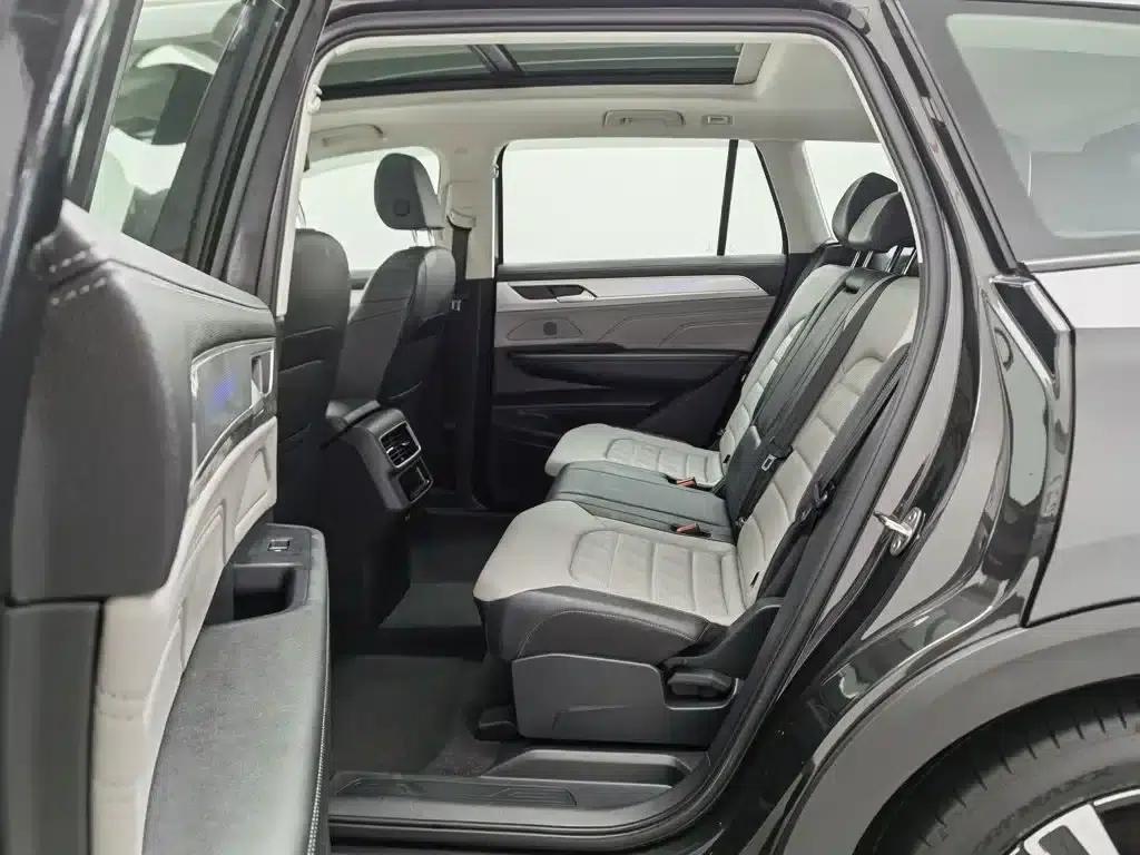 2023 Range Rover 330TSI Luxury Cruiser Edition — миниатюра 15