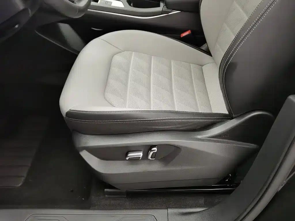 2023 Range Rover 330TSI Luxury Cruiser Edition — миниатюра 20