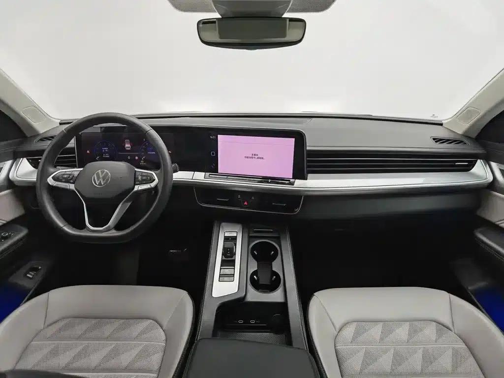 2023 Range Rover 330TSI Luxury Cruiser Edition — миниатюра 5