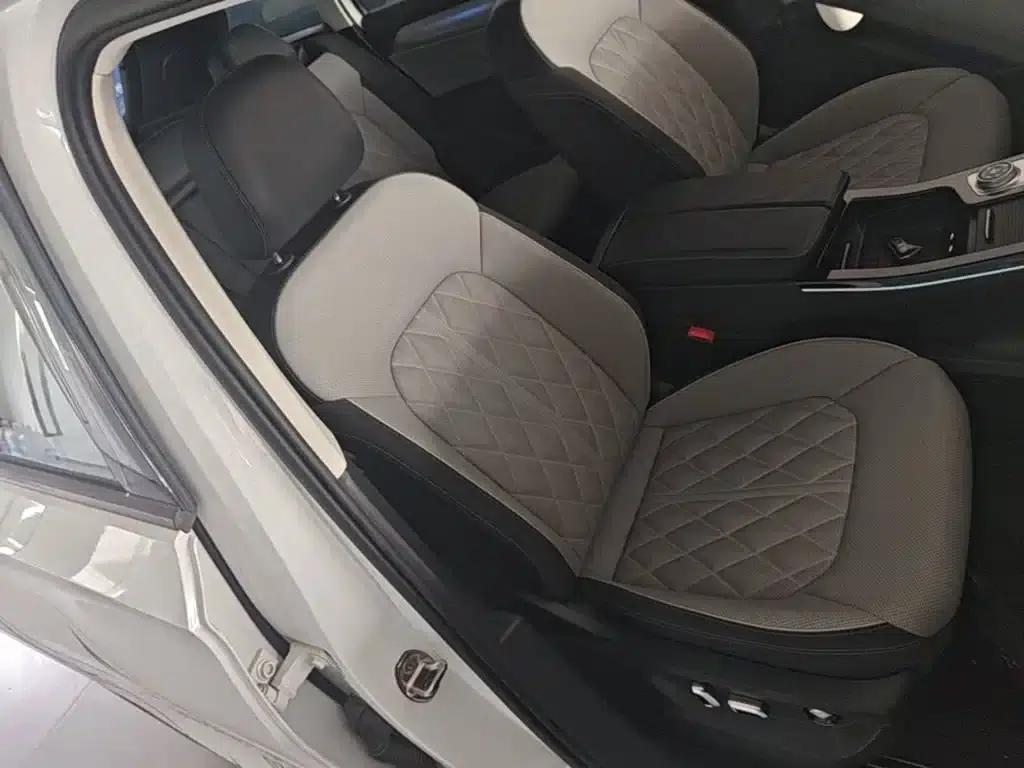 2024 Range Rover 380TSI AWD R-Line Cruiser - Special Edition — миниатюра 25