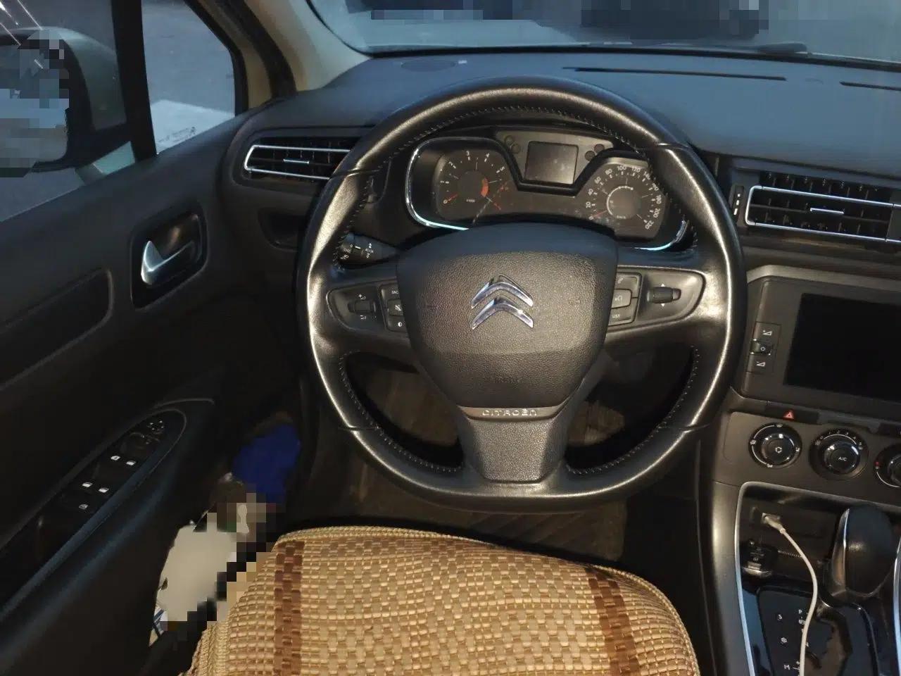 Citroen C4 Sega 2018 1.6L Automatic Luxury Model — миниатюра 9