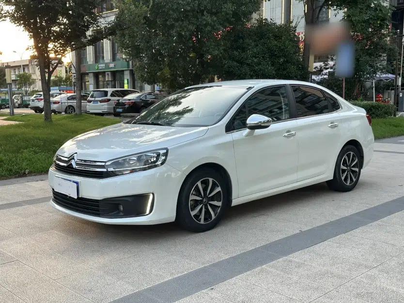 Citroen C4 Sega 2016 1.6L Manual Luxury Model — миниатюра 1