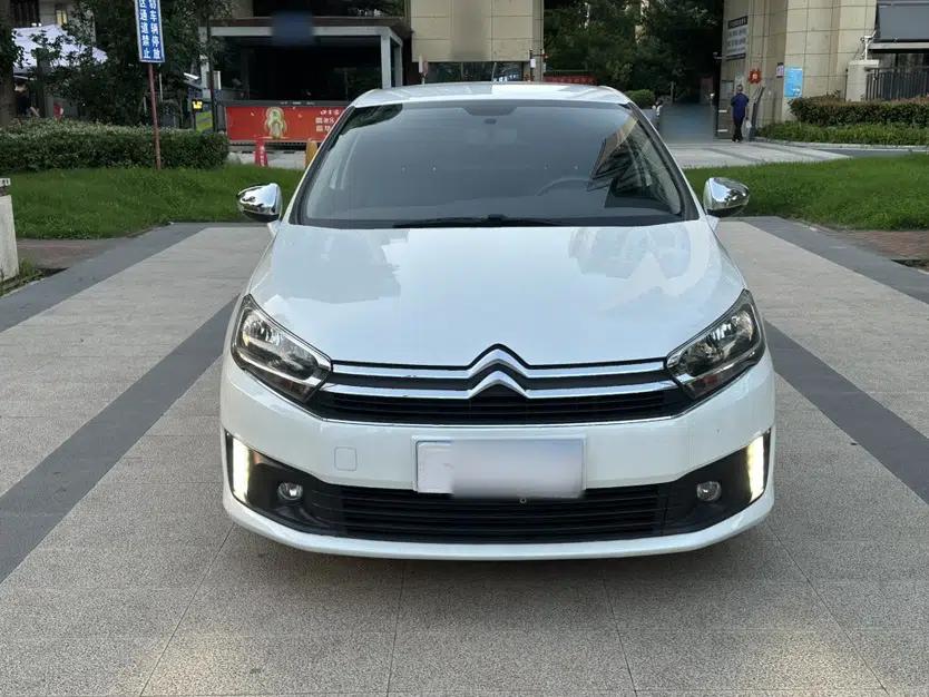 Citroen C4 Sega 2016 1.6L Manual Luxury Model — миниатюра 14