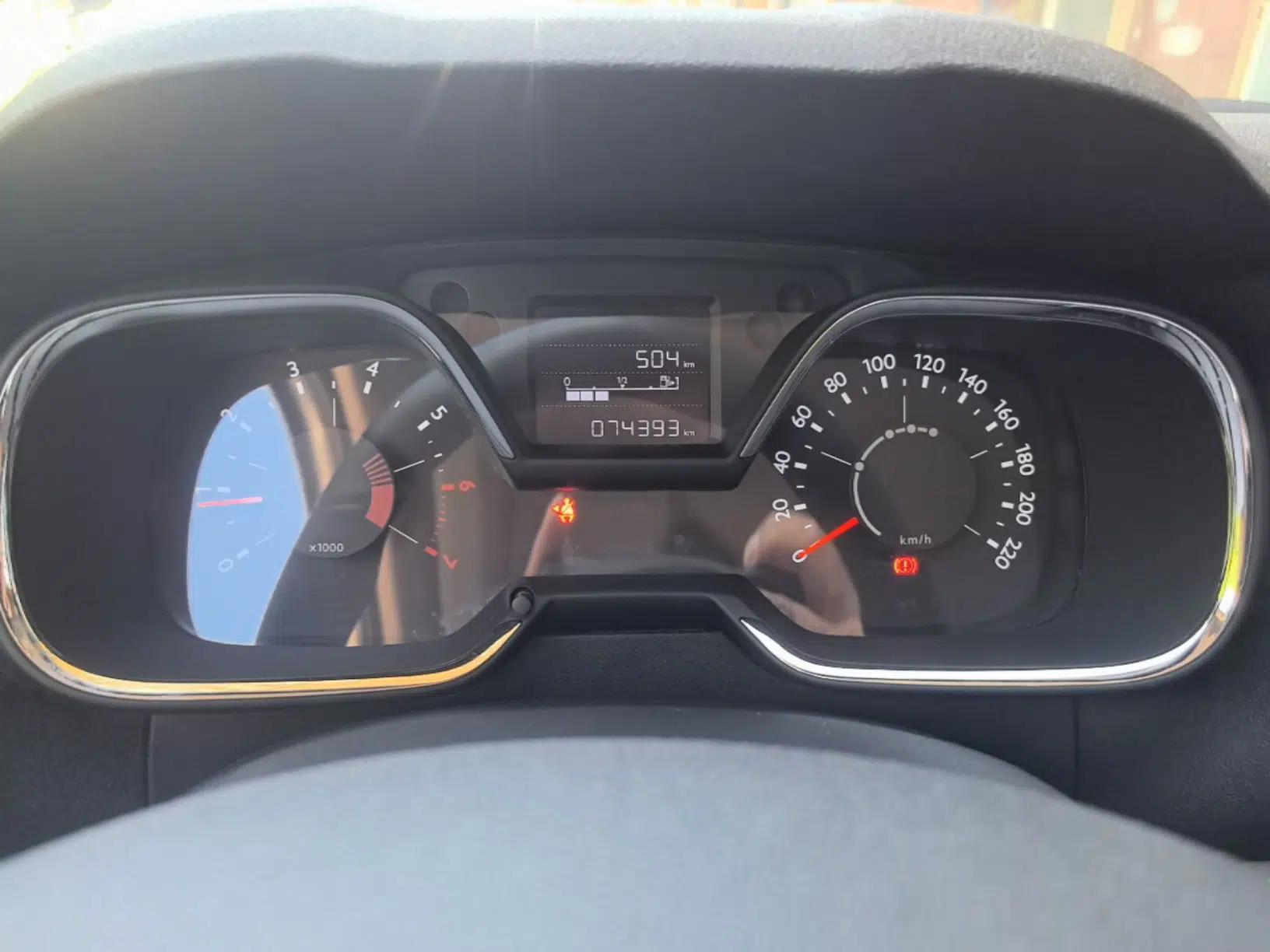 Citroen C4 Sega 2016 1.6L Manual Luxury Model — миниатюра 22