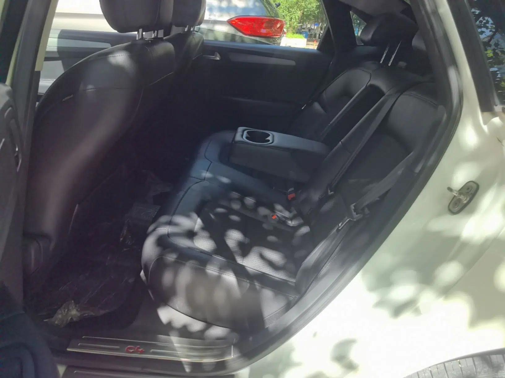 Citroen C4 Sega 2016 1.6L Manual Luxury Model — миниатюра 28