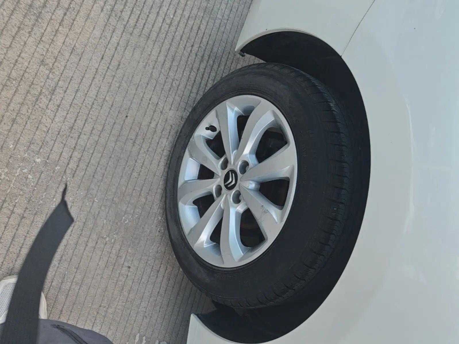 Citroen C4 Sega 2016 1.6L Manual Comfort Model — миниатюра 11