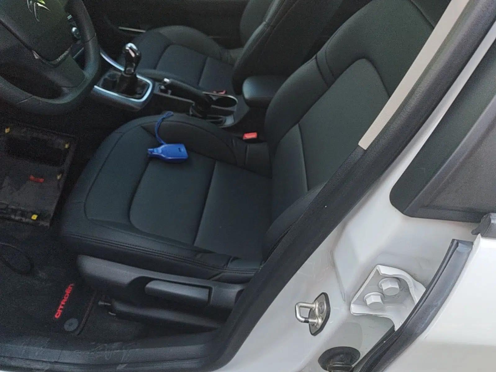 Citroen C4 Sega 2016 1.6L Manual Comfort Model — миниатюра 17