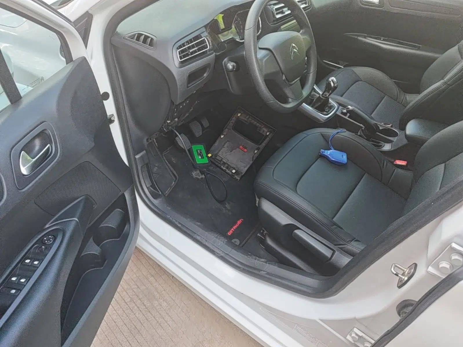 Citroen C4 Sega 2016 1.6L Manual Comfort Model — миниатюра 18