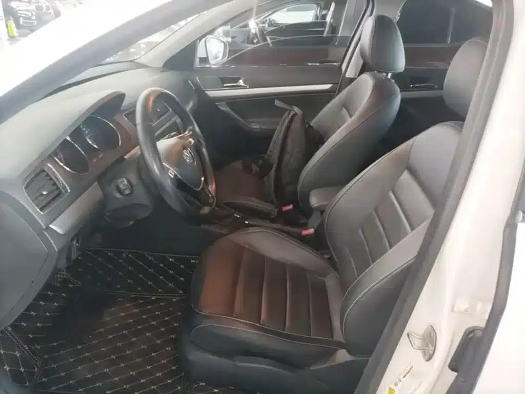 Lavida Gran Turismo 2017 180TSI DSG Comfort Edition — миниатюра 15