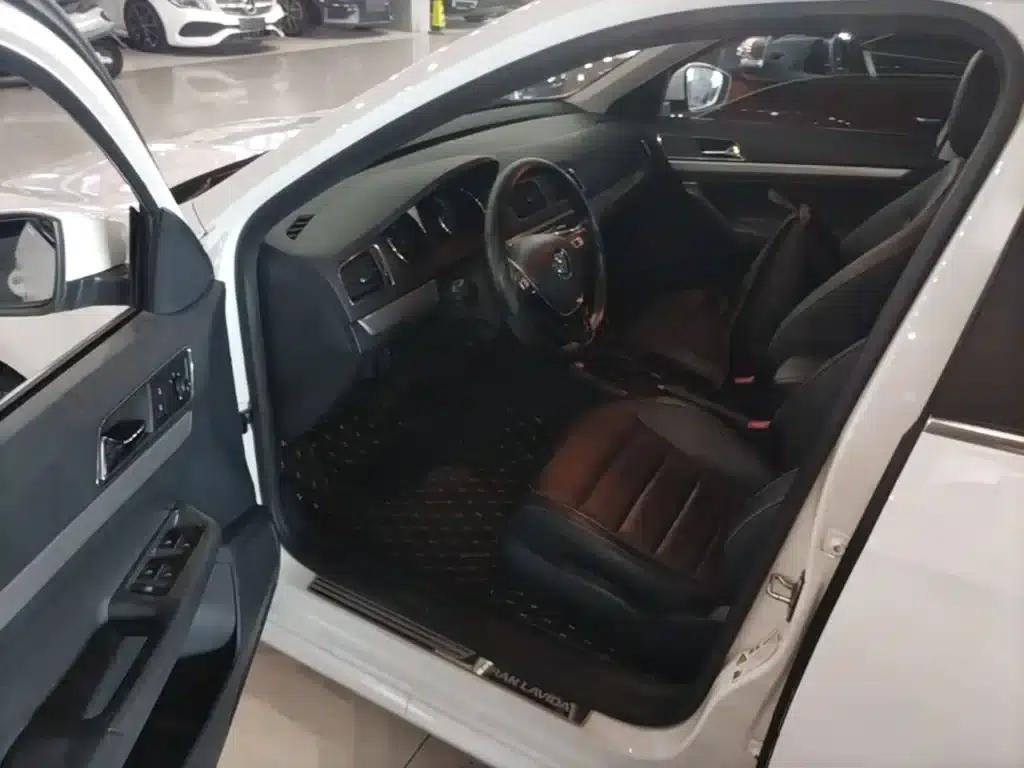 Lavida Gran Turismo 2017 180TSI DSG Comfort Edition — миниатюра 16