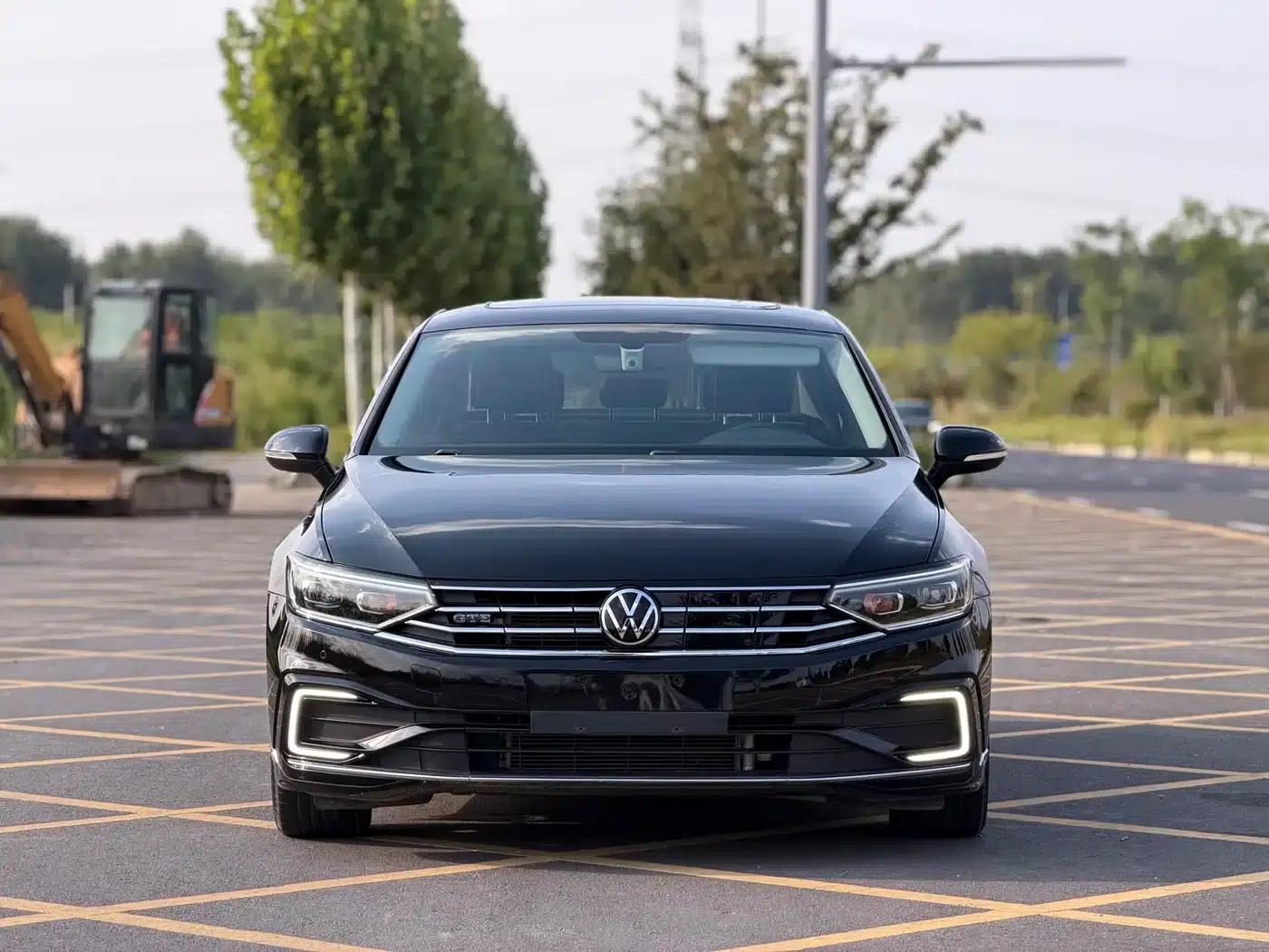 2020 Volkswagen Passat PHEV GTE Luxury Edition — миниатюра 2