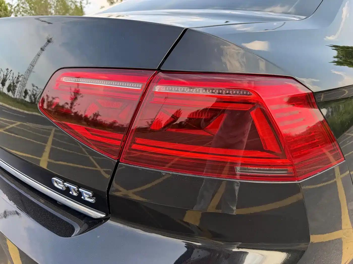 2020 Volkswagen Passat PHEV GTE Luxury Edition — миниатюра 28