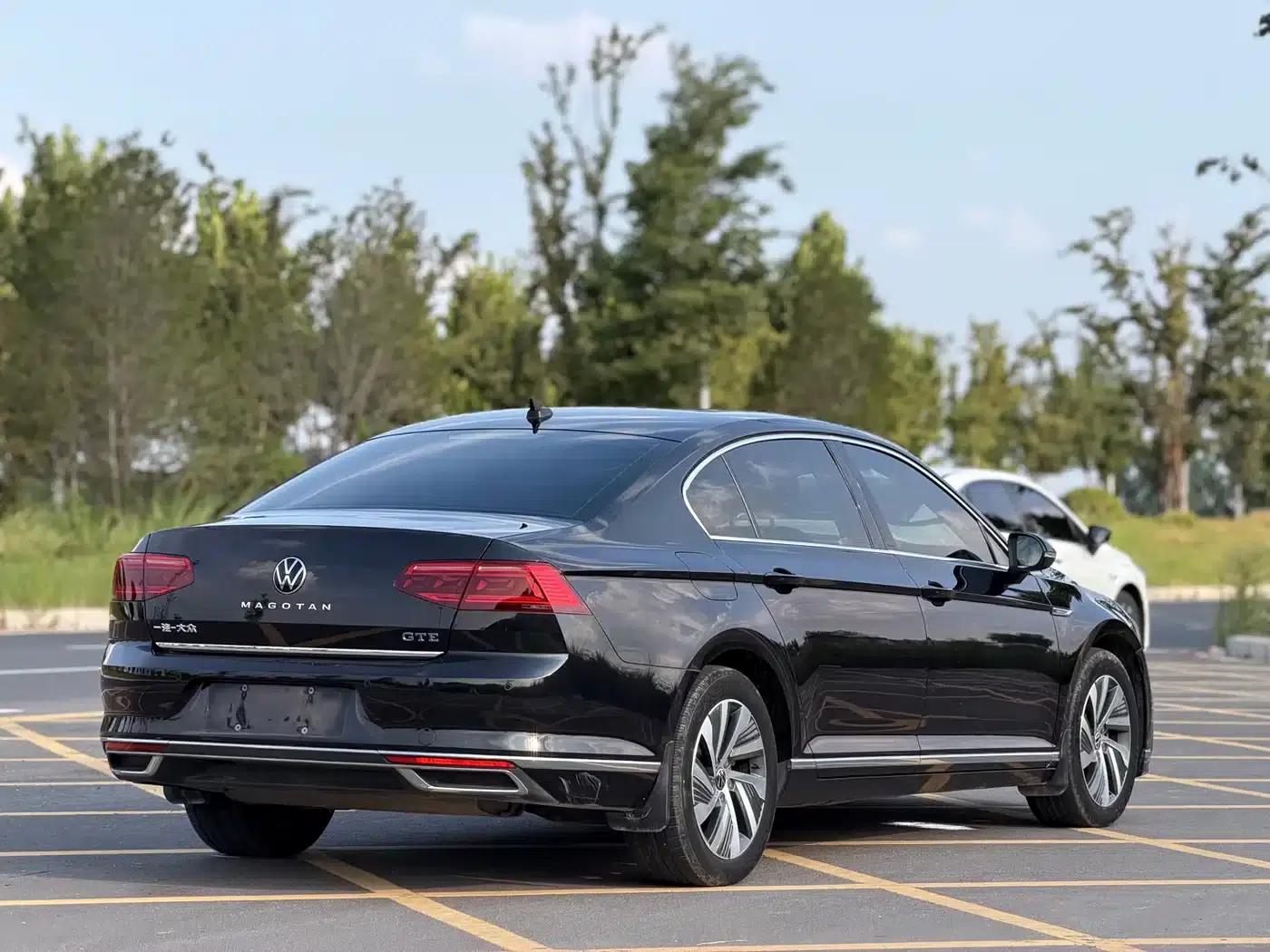 2020 Volkswagen Passat PHEV GTE Luxury Edition — миниатюра 9