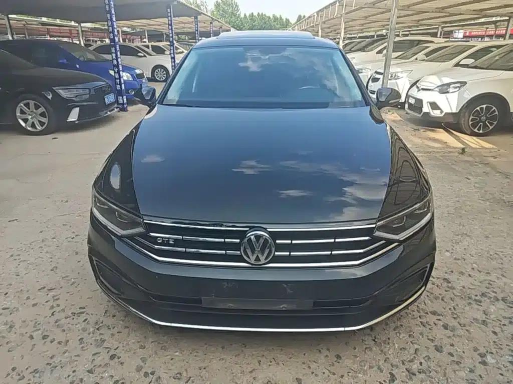 2020 Volkswagen Passat PHEV GTE Luxury Edition — миниатюра 3