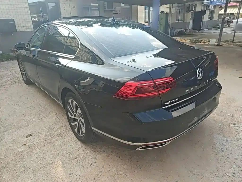 2020 Volkswagen Passat PHEV GTE Luxury Edition — миниатюра 5