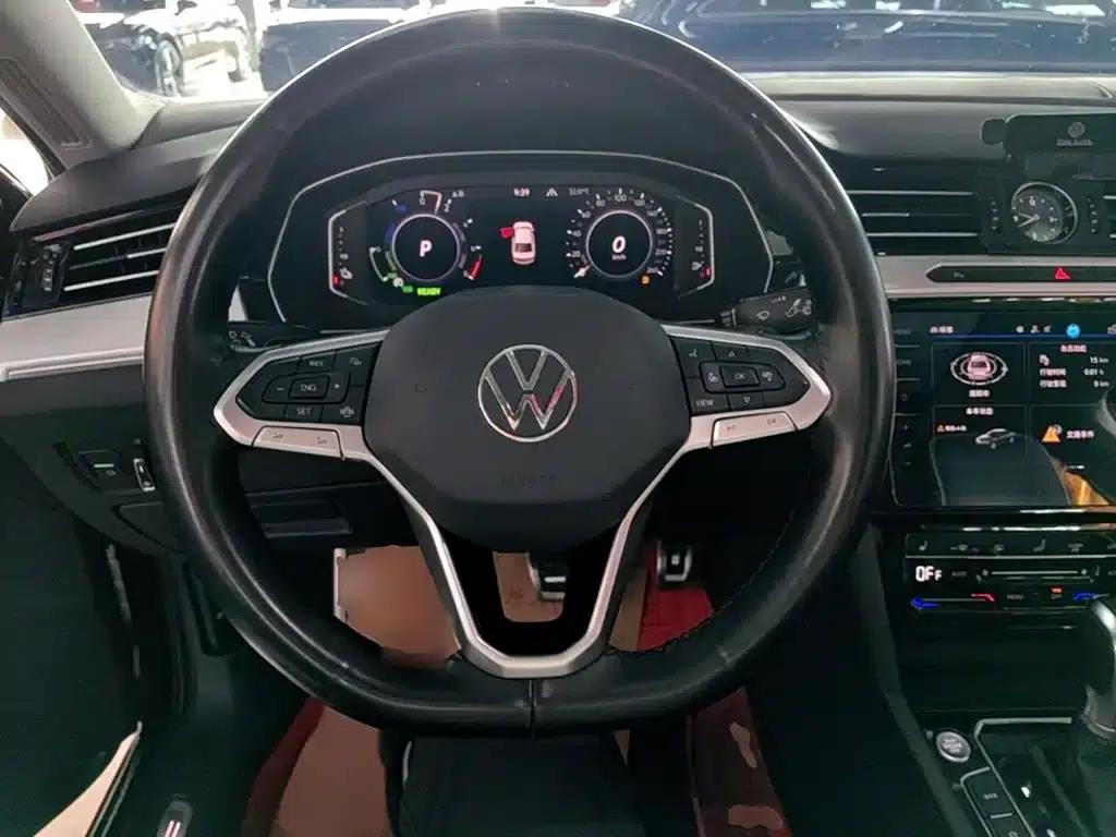 2022 Volkswagen Passat PHEV GTE Luxury Edition — миниатюра 11