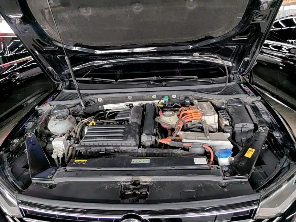 2022 Volkswagen Passat PHEV GTE Luxury Edition — миниатюра 20