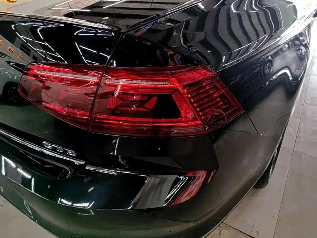 2022 Volkswagen Passat PHEV GTE Luxury Edition — миниатюра 8