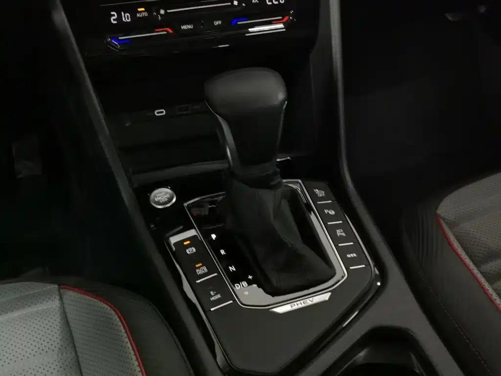 Tiguan L Plug-in Hybrid 2023 430PHEV Plug-in Hybrid Flagship Edition — миниатюра 13