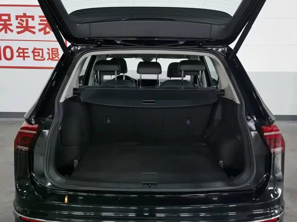 Tiguan L Plug-in Hybrid 2023 430PHEV Plug-in Hybrid Flagship Edition — миниатюра 16