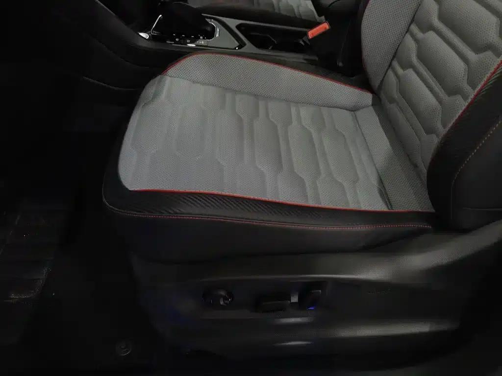 Tiguan L Plug-in Hybrid 2023 430PHEV Plug-in Hybrid Flagship Edition — миниатюра 20