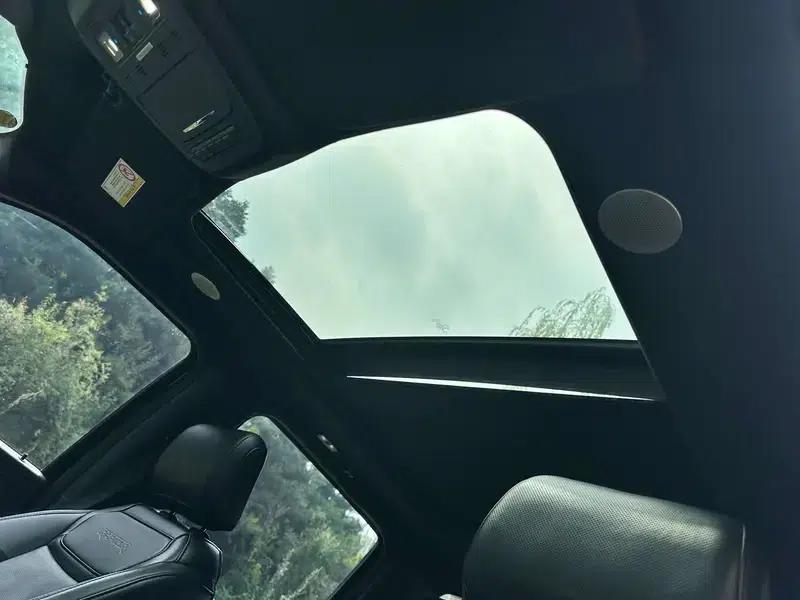 2022 Ford F-150 Raptor EcoBoost 3.5T V6 — миниатюра 18