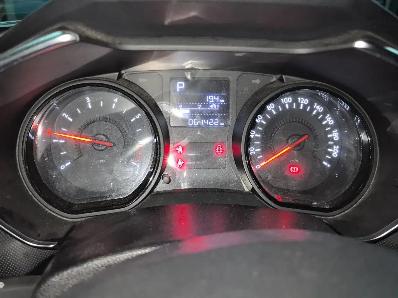 Citroen C3L 2020 190THP Automatic Shining Edition — миниатюра 11