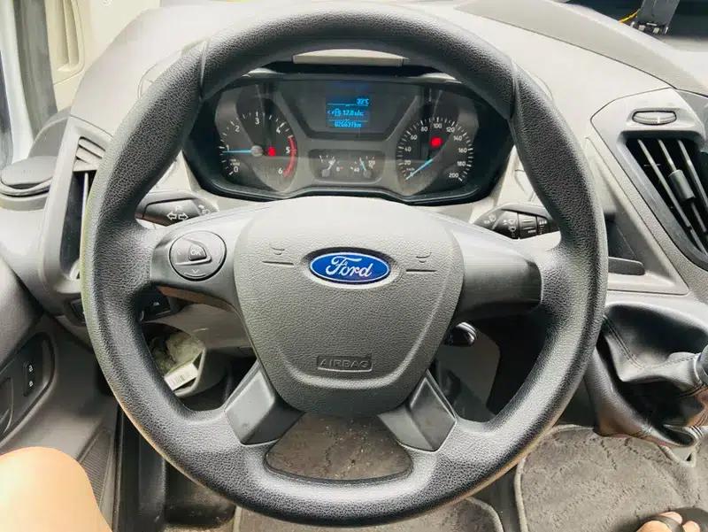 Ford Transit 2019 2.0T Diesel Van, 3-seater, Central Axle, Central Roof, National VI Emission Standard — миниатюра 11