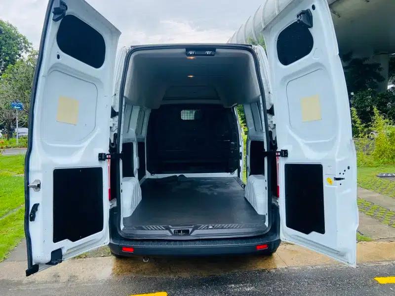 Ford Transit 2019 2.0T Diesel Van, 3-seater, Central Axle, Central Roof, National VI Emission Standard — миниатюра 17