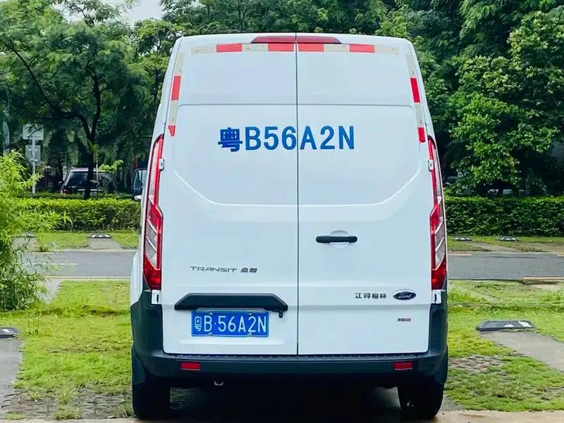 Ford Transit 2019 2.0T Diesel Van, 3-seater, Central Axle, Central Roof, National VI Emission Standard — миниатюра 5