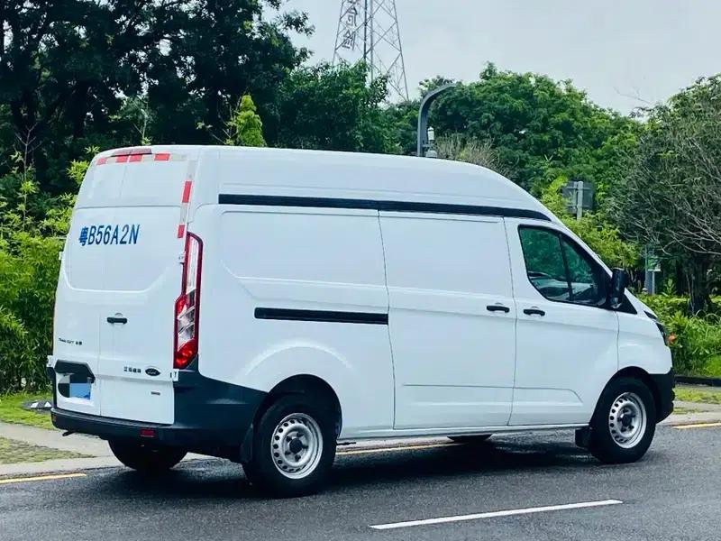 Ford Transit 2019 2.0T Diesel Van, 3-seater, Central Axle, Central Roof, National VI Emission Standard — миниатюра 9