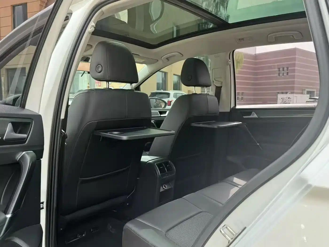 Golf Sportsvan 2018 230TSI Automatic Entry-Level — миниатюра 6