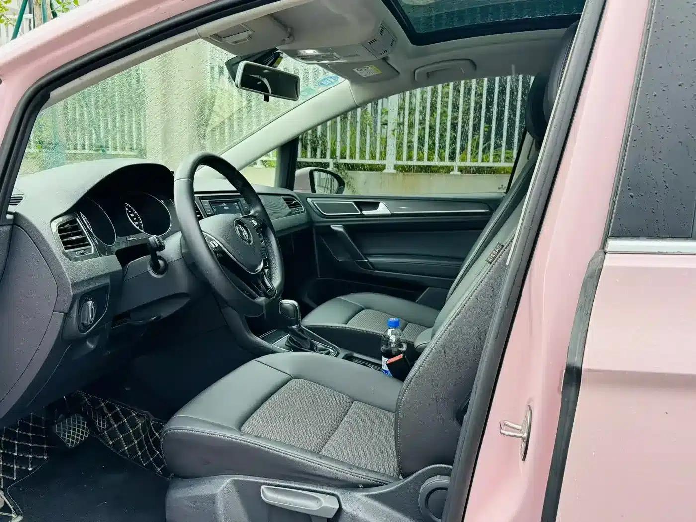 Golf Sportsvan 2018 230TSI Automatic Entry-Level — миниатюра 4
