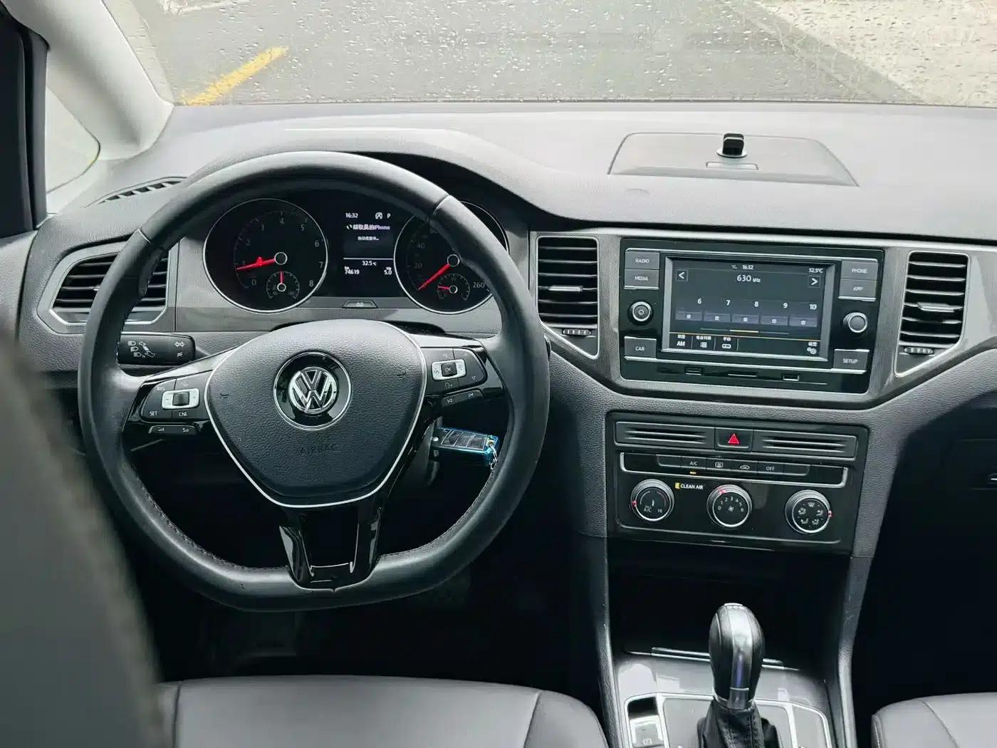 Golf Sportsvan 2018 230TSI Automatic Entry-Level — миниатюра 5