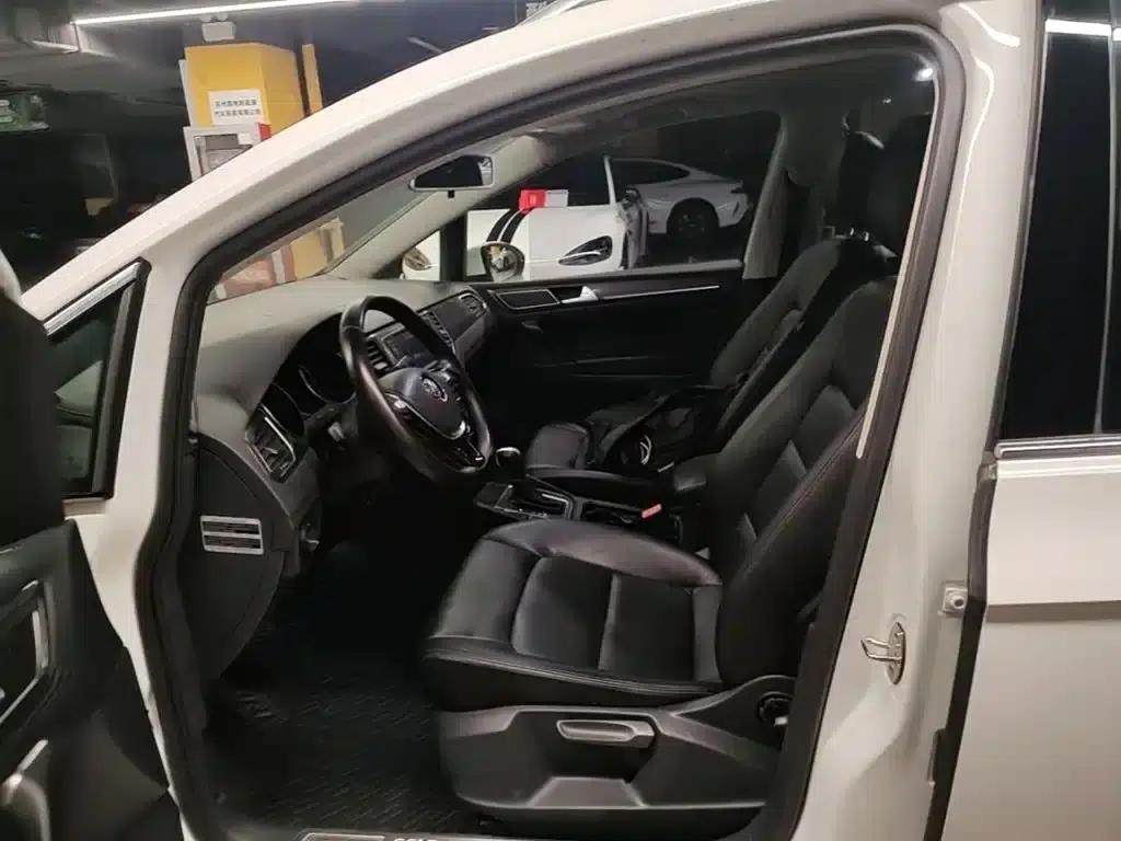 Golf Sportsvan 2016 230TSI Automatic Entry-Level Model — миниатюра 15